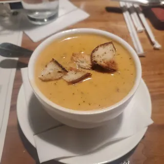 Crab, Shrimp & Lobster Bisque