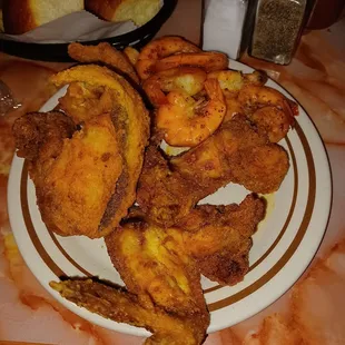 fried chicken, fried chicken wings, bbq chicken, poultry, chicken wings and fried chicken, bbq wings, food, chicken wings, chicken