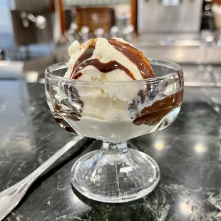 Vanilla Ice Cream with Hot Fudge