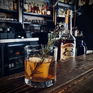 : SMOKED CEDAR &amp; ROSE