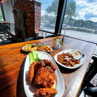 fried chicken wings, chicken, poultry, chicken wings and fried chicken, bbq wings, food, chicken wings, bbq chicken, fried chicken