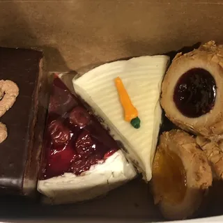 Cheese Cake W/ Cherry Top