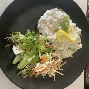 Shrimp Sandwich w salad