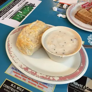 Large Biscuit & Gravy (2)