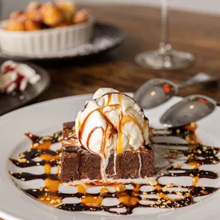 Brownie Sundae