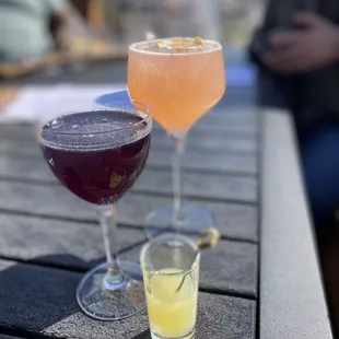 Fly Me to the Moon + French 75 (?)