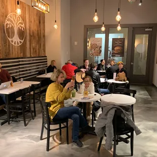 guests enjoying songwriters night