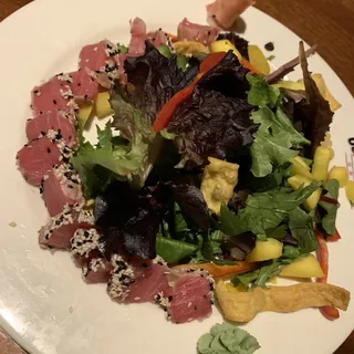 Seared Ahi Tuna Salad*