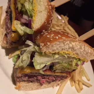 "The Stanford" Cheeseburger*