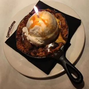 Apple Pie A La Mode