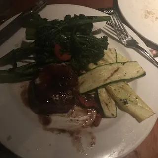 Hickory Grilled Tenderloin Filet*