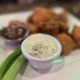 food, bbq wings, fried chicken wings, chicken wings and fried chicken, poultry, chicken wings, chicken, bbq chicken, fried chicken