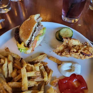 1/2 single and a chicken tender I traded for half my hamburger