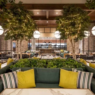 Atrium Dining Room at Copper Table