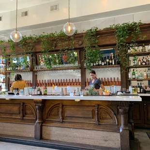Bar that features wines and they have craft beers too!
