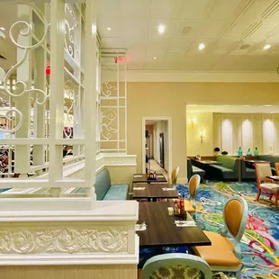 ramen and noodles, interior