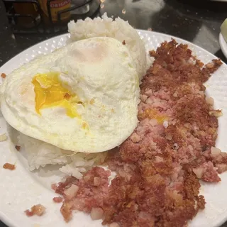 Corned Beef Hash & Eggs*