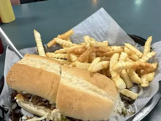 Amateur's Bar 'N Grill