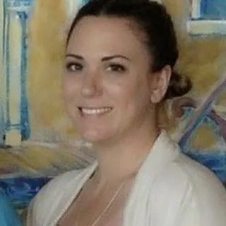Holly L.