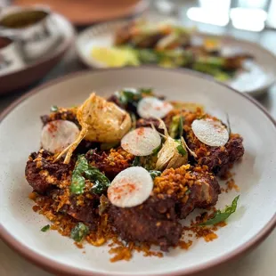Thattukada Fried Chicken, Fennel Seeds, Red Chilies, Black Pepper, Shallots, Masala Crumbs