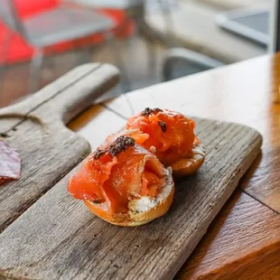 Salmon Ahumado (@joeynht)