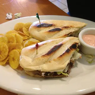Pernil Sandwich