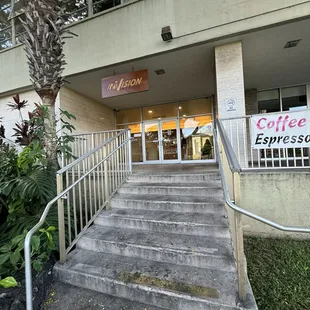 Entrance from Victoria St