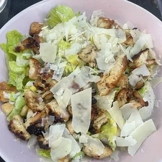 Caesar Salad w/ Organic Chicken