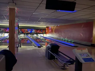 Pines Plaza Lanes