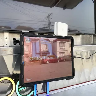 Option to order and pay at the kiosk