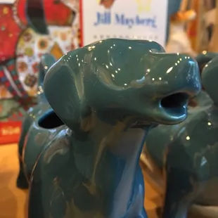 Dog parents rejoice !  Section just you and your furry four legged children.