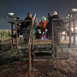 Zombie Attack paintball ride