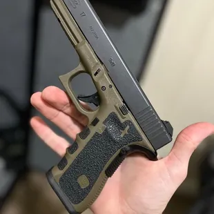 GLOCK 19 BY CORDELIA GUN EXCHANGE