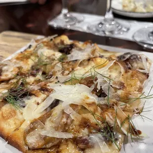 Sausage and fennel flatbread