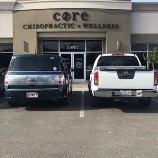 Nice business front. In this shopping center there is nothing but medical professionals.