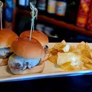 Triple sliders of the day. Mmmmm.