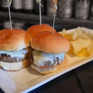 Triple sliders of the day. Mmmmm.