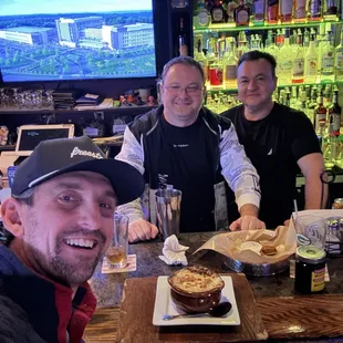 Yoooo!!' Best Wings in the state!!!! Drinks and vibe are !! Must stop in here