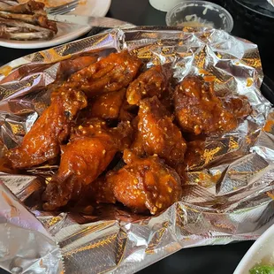 Spicy garlic Parmesan (technically off menu bc we requested the extra spice on the regular Bariloche Parmesan!)