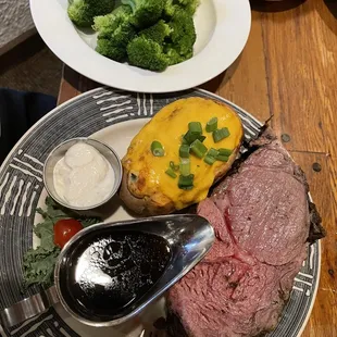 12oz Prime Rib Med/Rare, Twice Baked Potato, Steam Broccoli