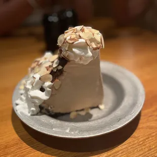 Insanely delicious. Hints of mocha. Real slick!