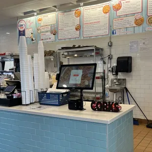 Order with an employee (left) or at the kiosk screen (right)