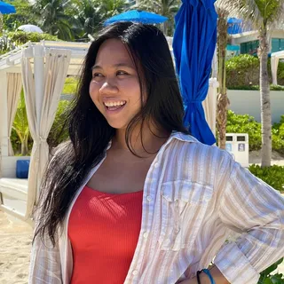 Helen Rhae V.