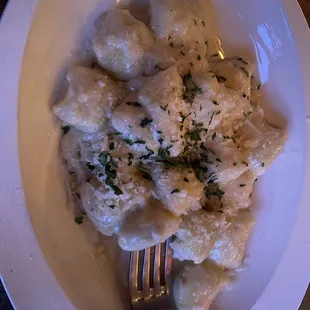 Gnocchi Al Pesto di Noci e Gorgonzola