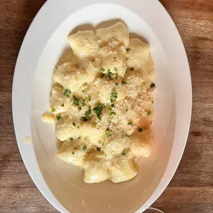 Gnocchi Al Pesto di Noci e Gorgonzola