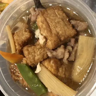 Tofu and Pork with Oyster Sauce in Hot Pot