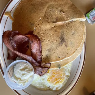 The milworker with blueberry pancakes