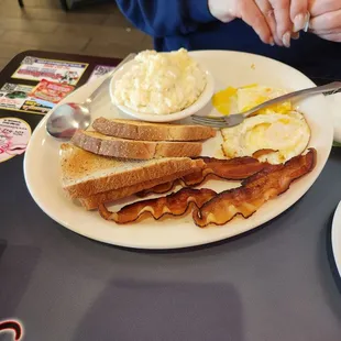 Sampler with grits
