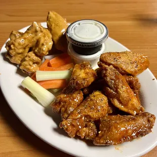 Cajun (wet) and lemon pepper hot wings