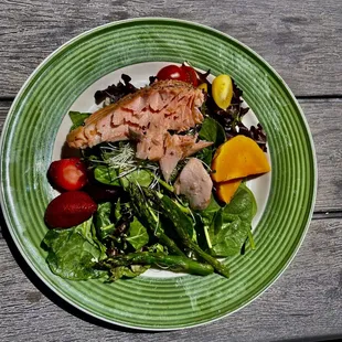 Salmon salad
